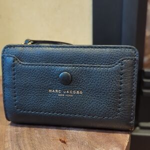 Marc Jacobs Black Pebbled Leather Zip Card Wallet with Gold Logo